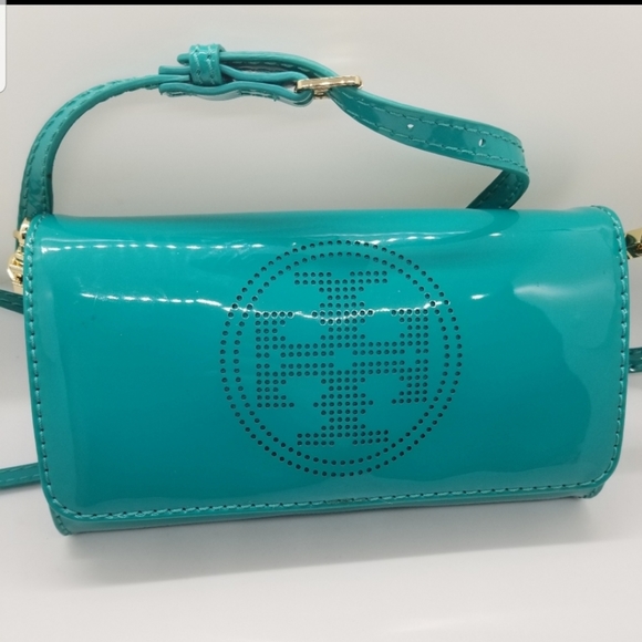 Tory Burch Handbags - Tory Burch perforatedLogo patent leather crossbody